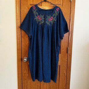 Naqui New York Women's 1X Denim Muumuu Dress Floral Embroidery Mumu Mrs Roper